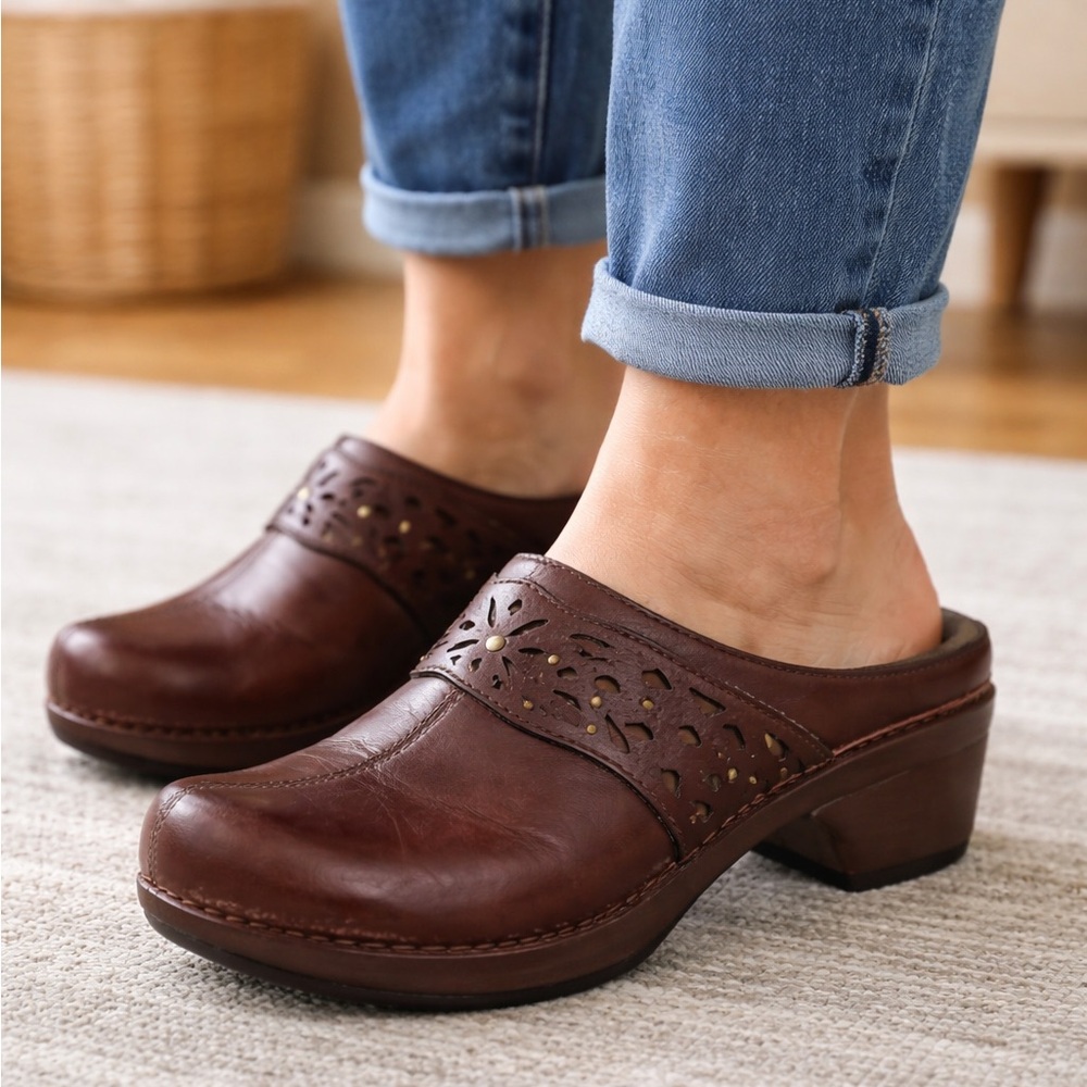 Dansko Tooled Leather Clogs Women's 38 US 7.5 8 Brown Walnut Cutout Mule Comfort - Picture 2 of 14